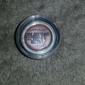 Metallic rose gold eyeshadow eye cream